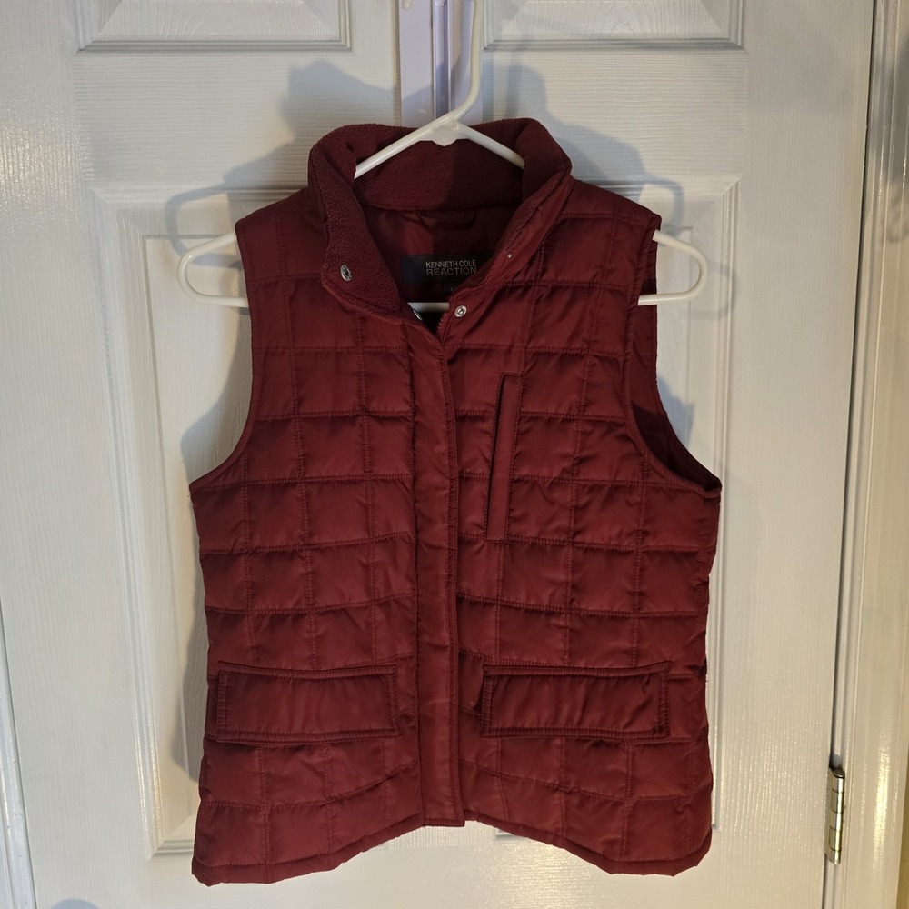 Kenneth Cole Reaction Burgundy Puffer Vest‎ Size Small